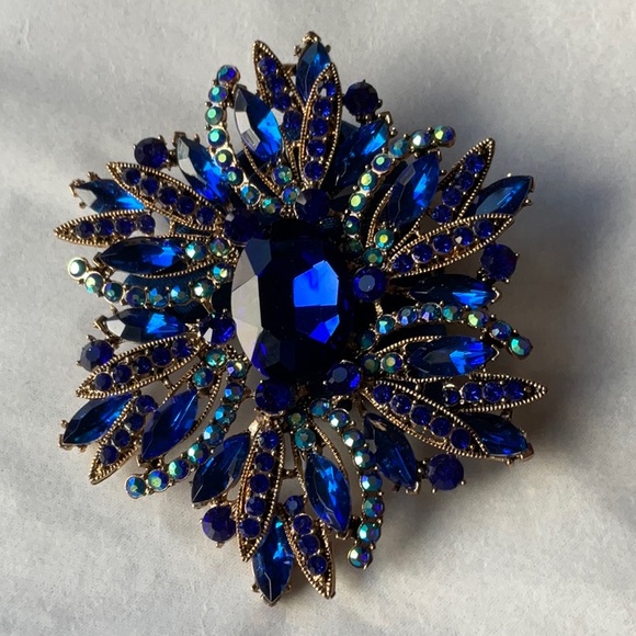 💙 TIEKS SAPPHIRE JEWELED FLOWER 💙 NWOT 💙 - Picture 5 of 16